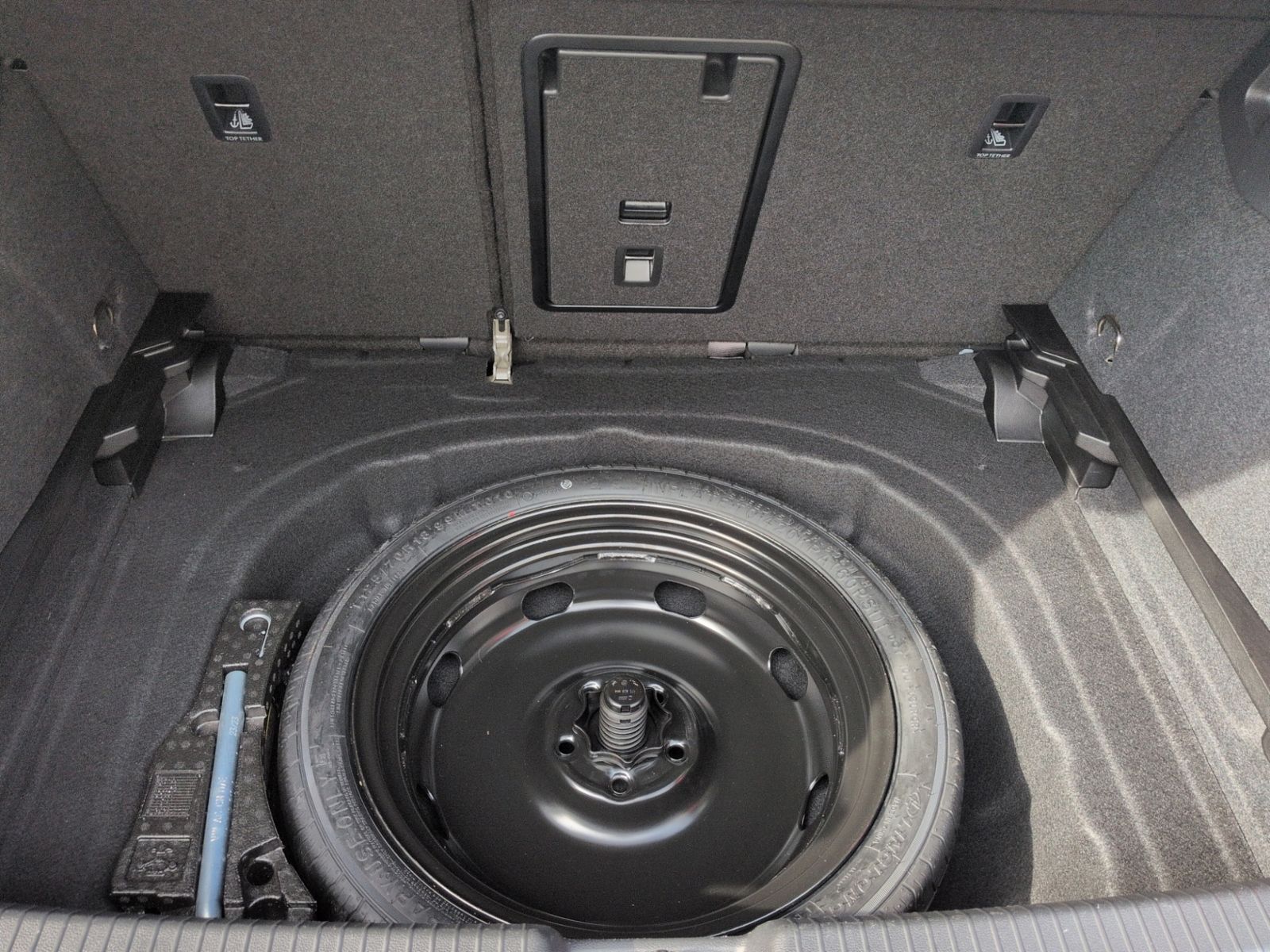Golf VIII 1.5 TSI Move GRA+LED+NAVI+APP