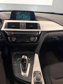 BMW 318 - 12