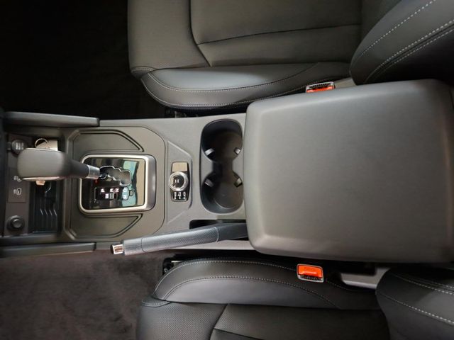 KGM Musso Grand Black 2.2 AT Navi°Leder° Sperrdiff°A