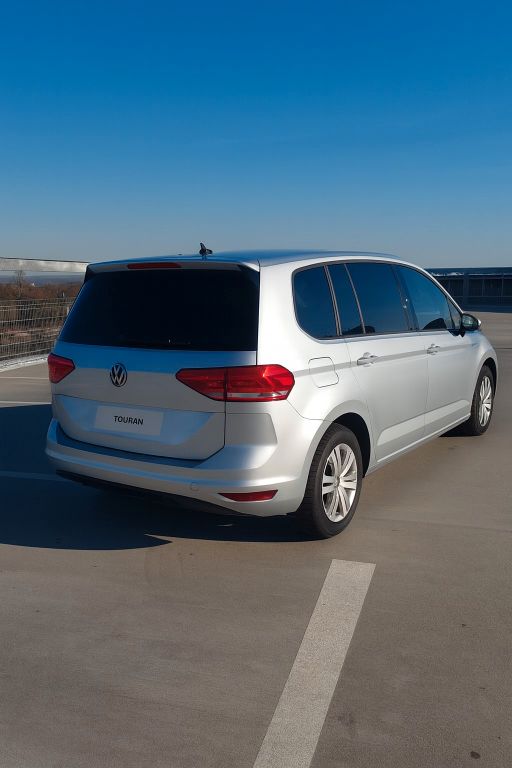 Image of Volkswagen Touran