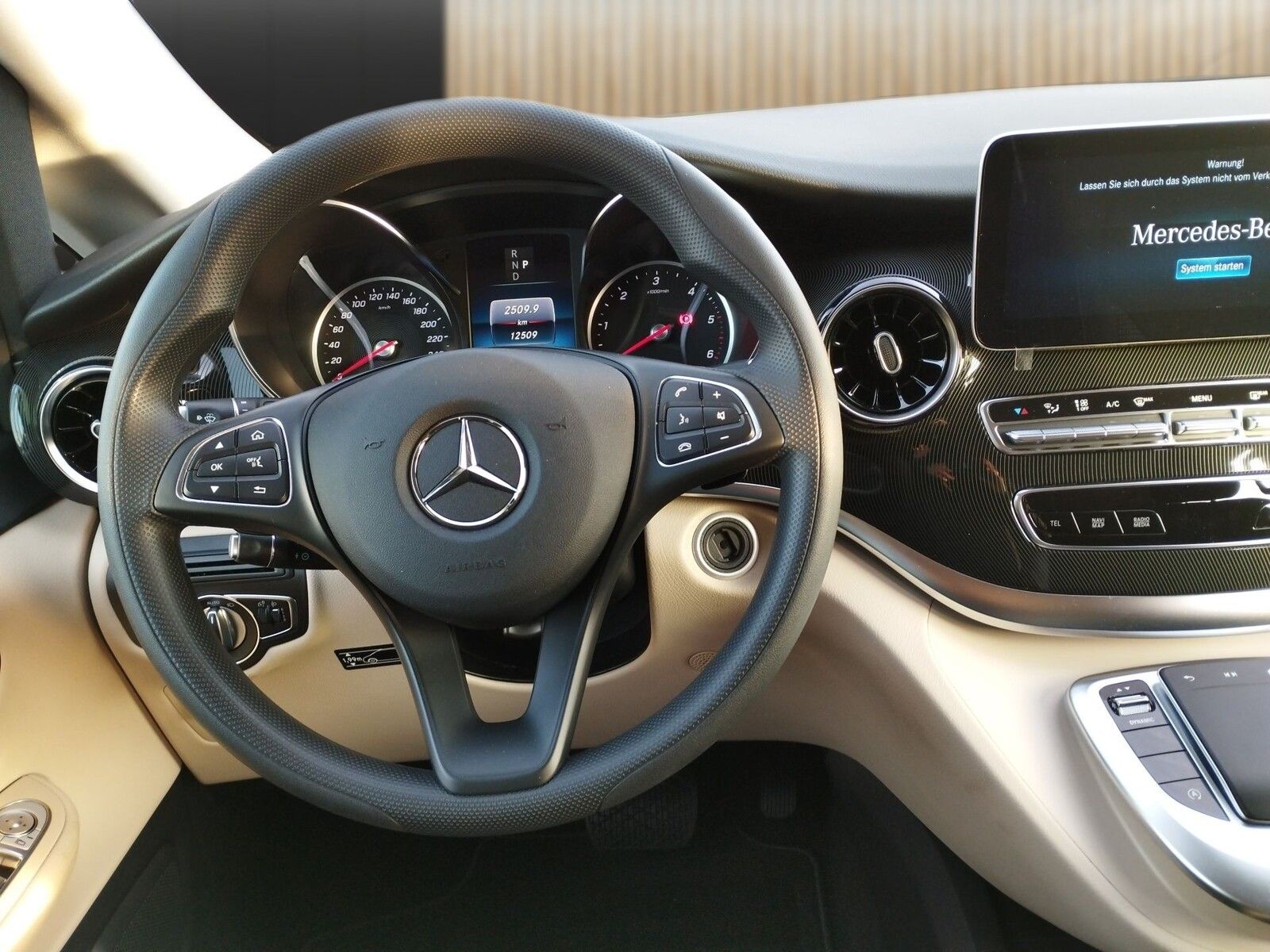 Fahrzeugabbildung Mercedes-Benz Marco Polo 220 D Markise,Navi,RK