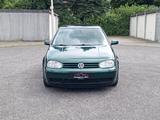 Volkswagen Golf 4 1.8*wenig KM*Klimaautomatik*Sitzheizung* - Volkswagen Golf: Grün, Schiebedach