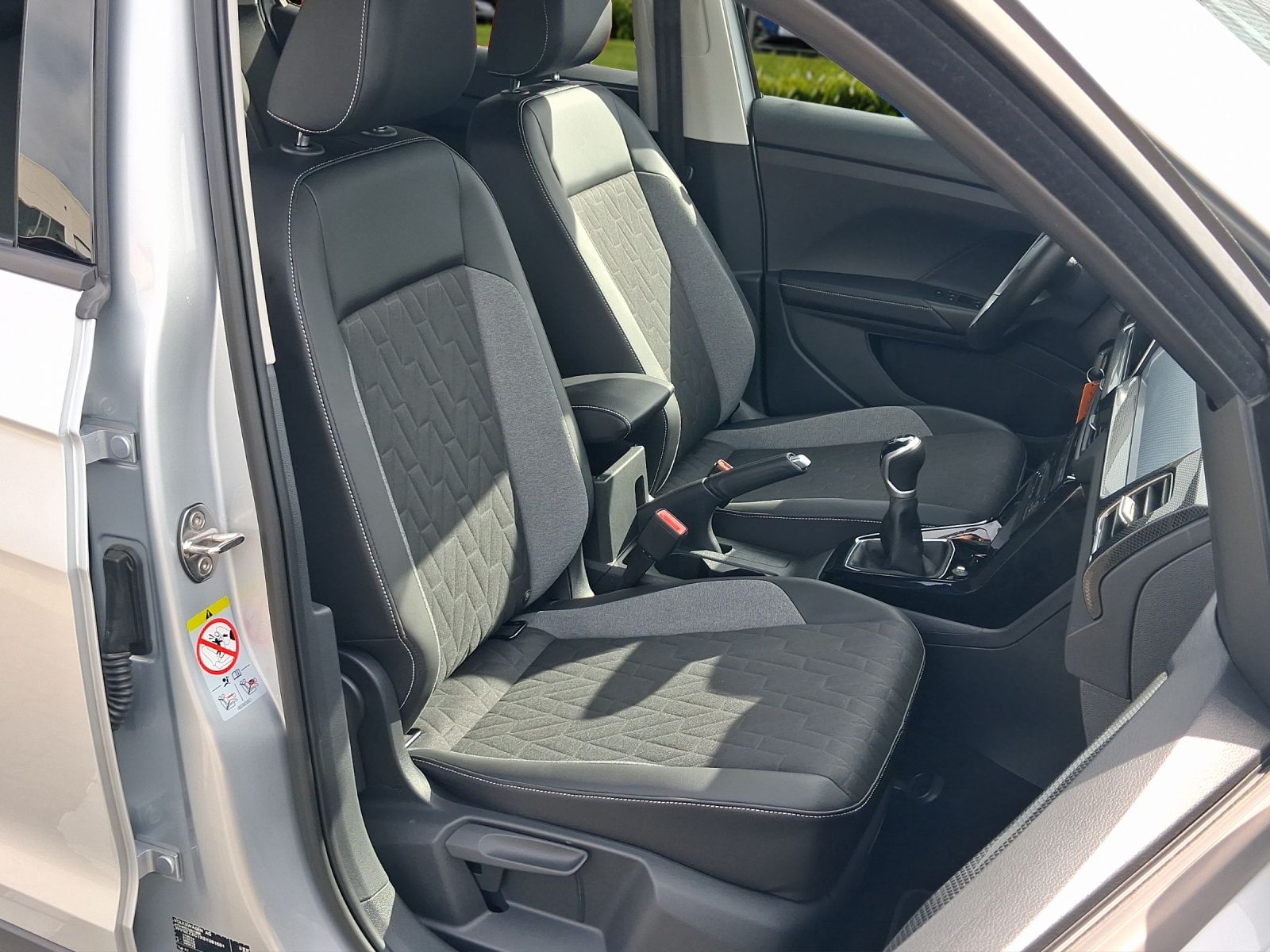 Volkswagen T-Cross - Bild 8