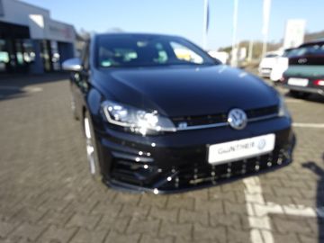 Fotografie 16 des VW Golf VII 4Motion 2.0 TSI R *aus1.Hand*Topzustand
