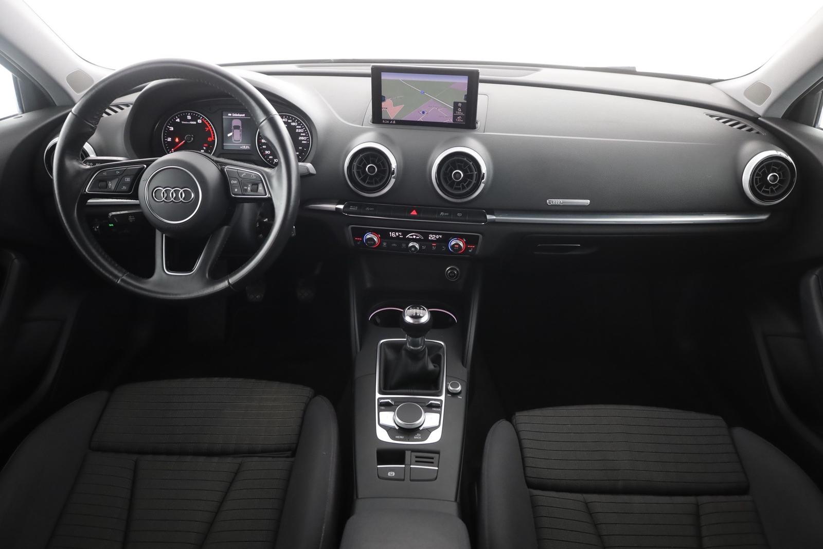 Audi A3 Sportback 35 TFSI S-tronic Bi-Xenon Navi ACC