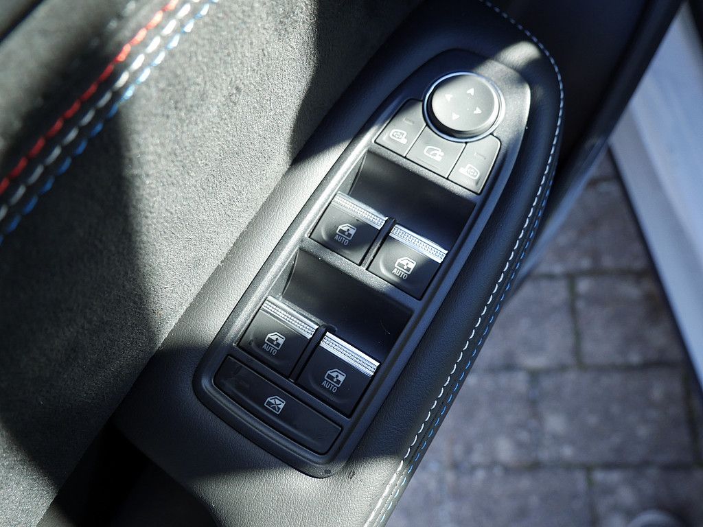 Fahrzeugabbildung Renault Arkana Esprit Alpine TCe 160 EDC