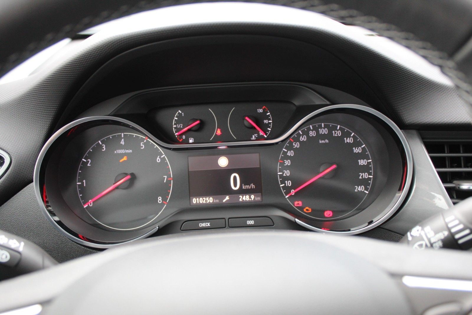 Fahrzeugabbildung Opel Crossland Elegance Navi*AHK*Sitzh.*Kamera