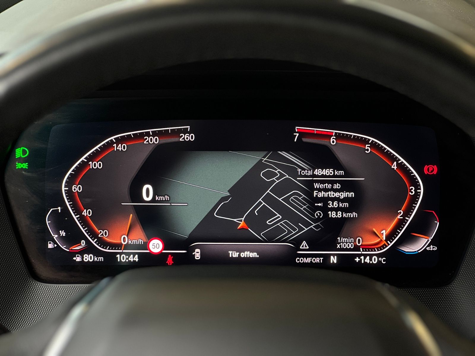 Fahrzeugabbildung BMW 118i Sport Line KLIMA LED NAVI SHZ