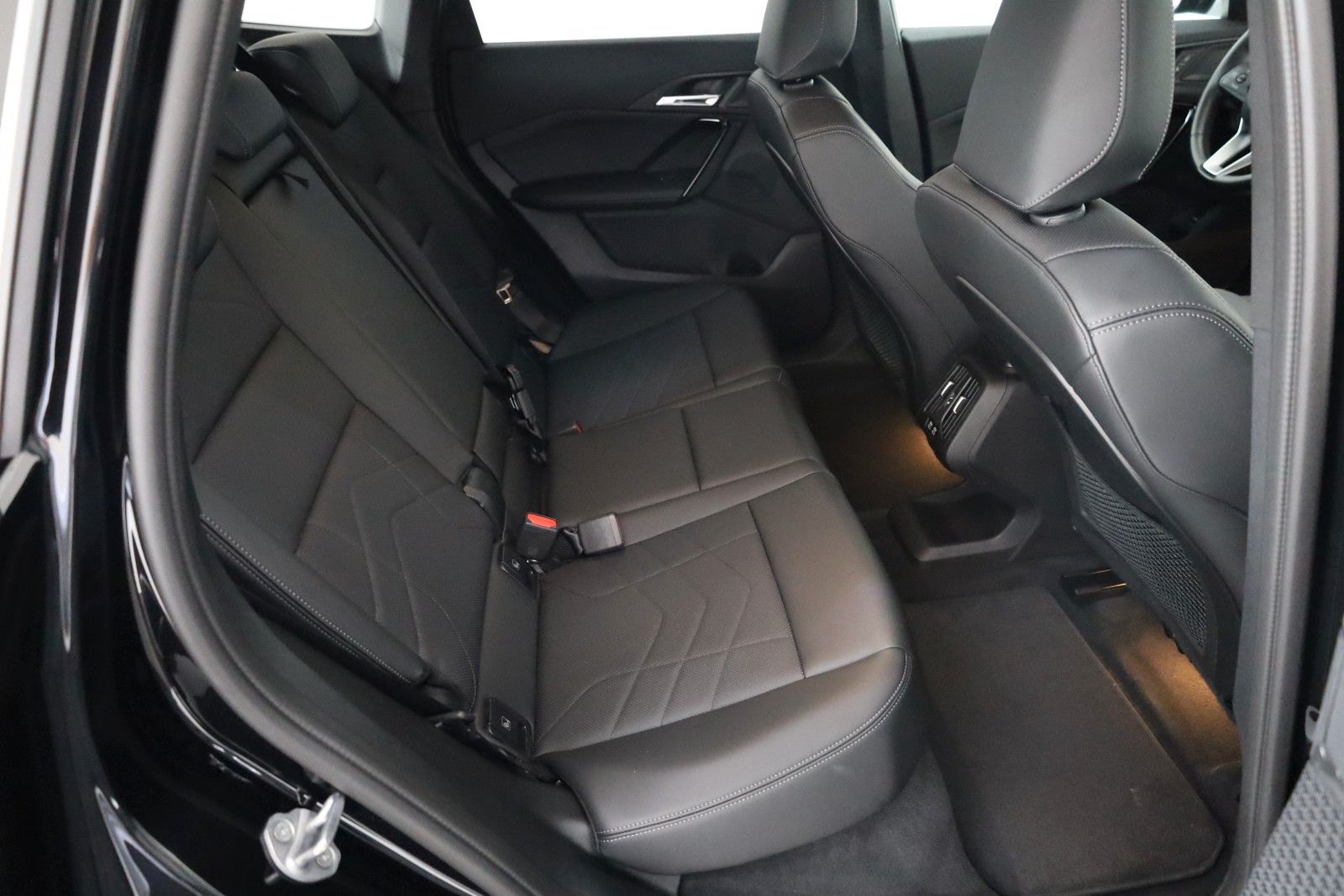 Fahrzeugabbildung BMW iX1 20 eDrive 68KWH Leder,Navi,LED,Parkassistent