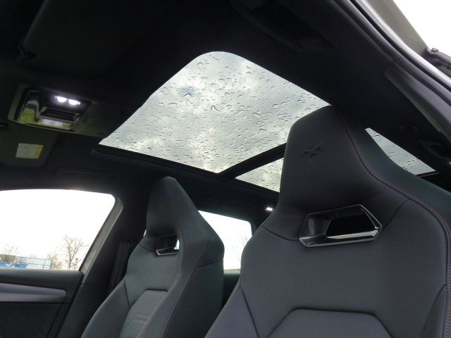 Fahrzeugabbildung CUPRA Leon Sportstourer VZ 2.0 TSI (333 PS) 4Drive DSG