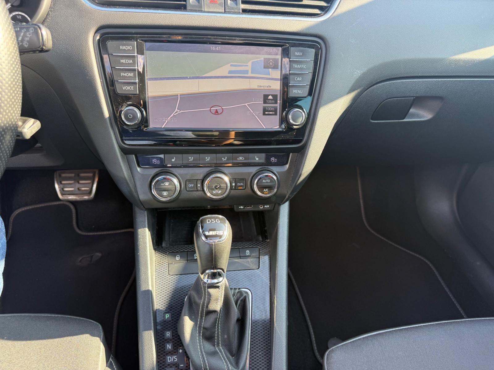 Skoda Octavia 2015 — photo 22