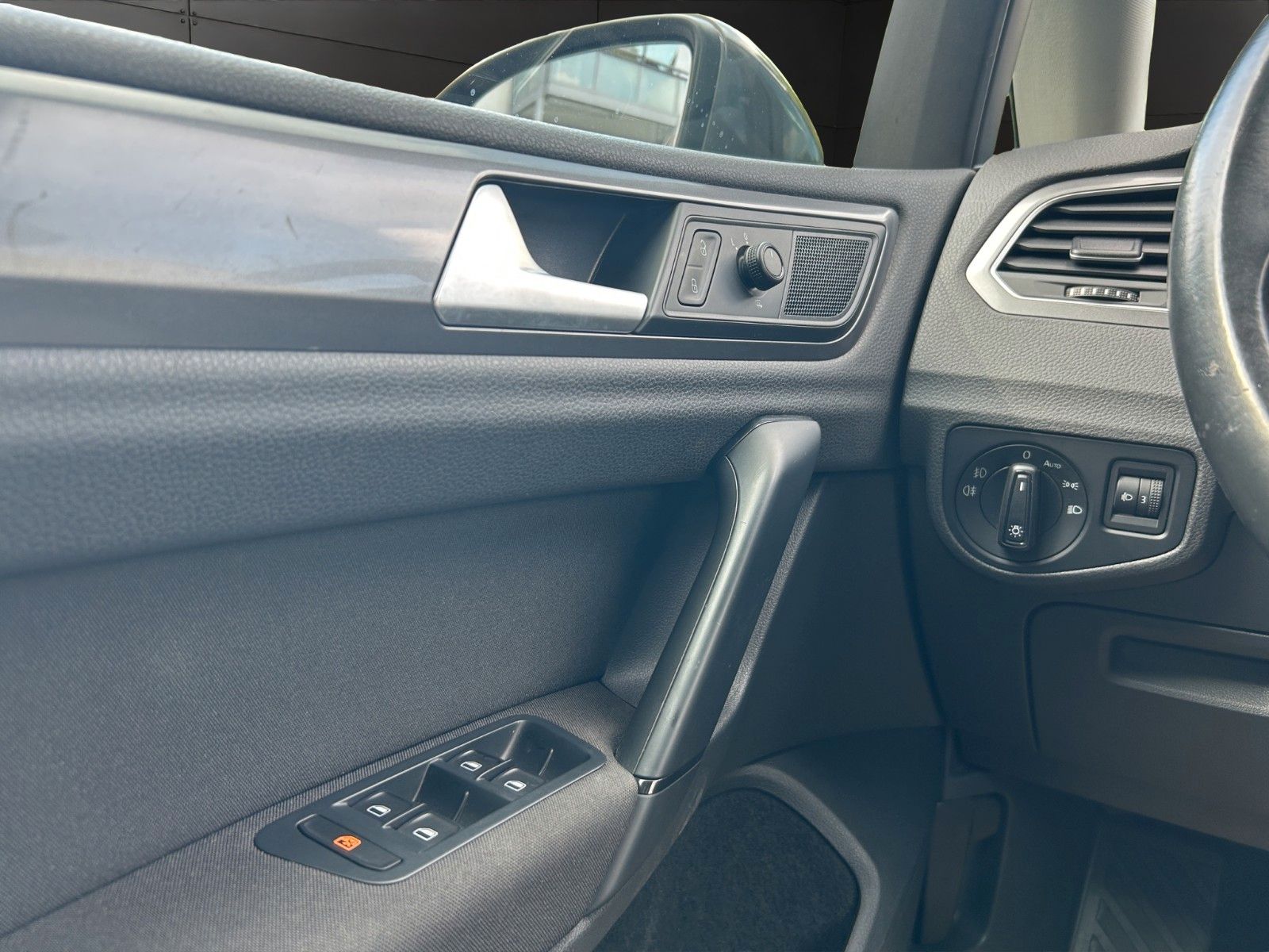 Fahrzeugabbildung Volkswagen Golf Sportsvan VII Trendline Automatik/BMT/