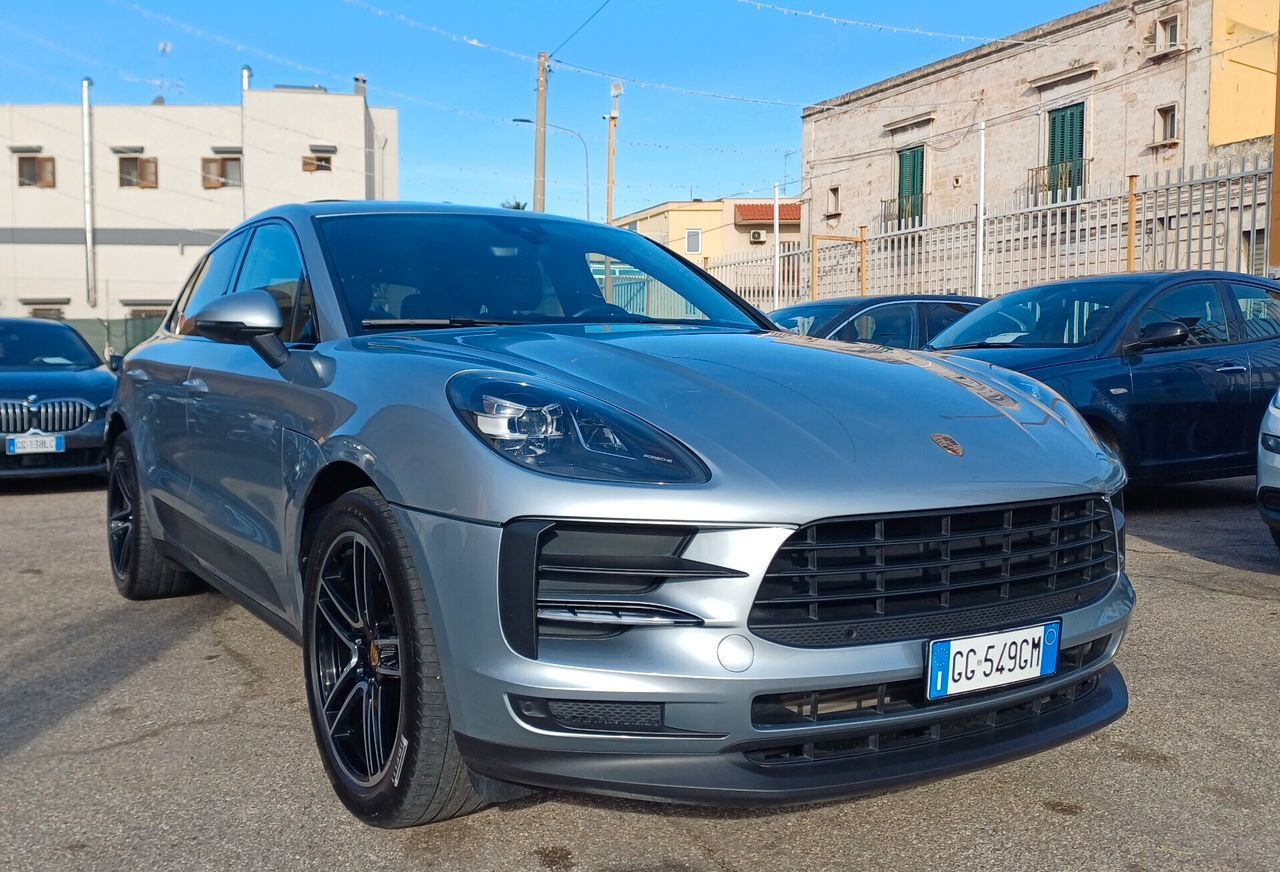PORSCHE Porsche Macan 2.0
