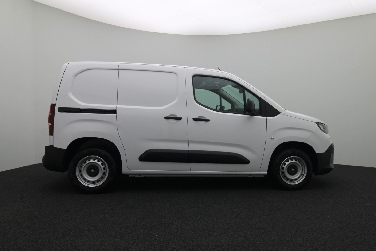 Fahrzeugabbildung Fiat Doblò Kastenwagen L1 1.5 BlueHDi 75 kW Easy Pro