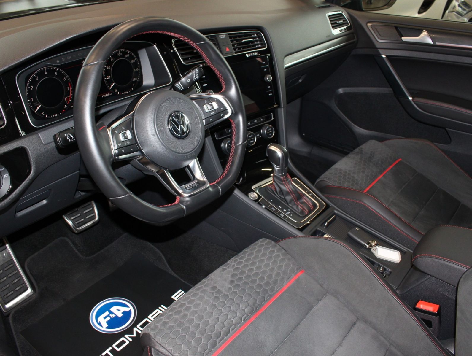 Fahrzeugabbildung Volkswagen Golf VII GTI Performance 1. Hand*Standhzg*JP Per