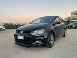 Volkswagen VOLKSWAGEN POLO 1.2 TSI DSG RLINE 5P FULL MY16 - Volkswagen Polo 16v mit Benzin-Antrieb
