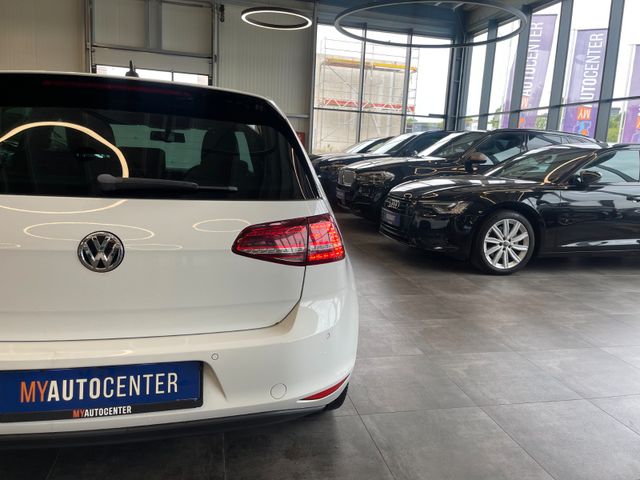 Volkswagen Golf VII Lim. GTD BMT *NAVI*SZHZ*PDC*BI-XENON*