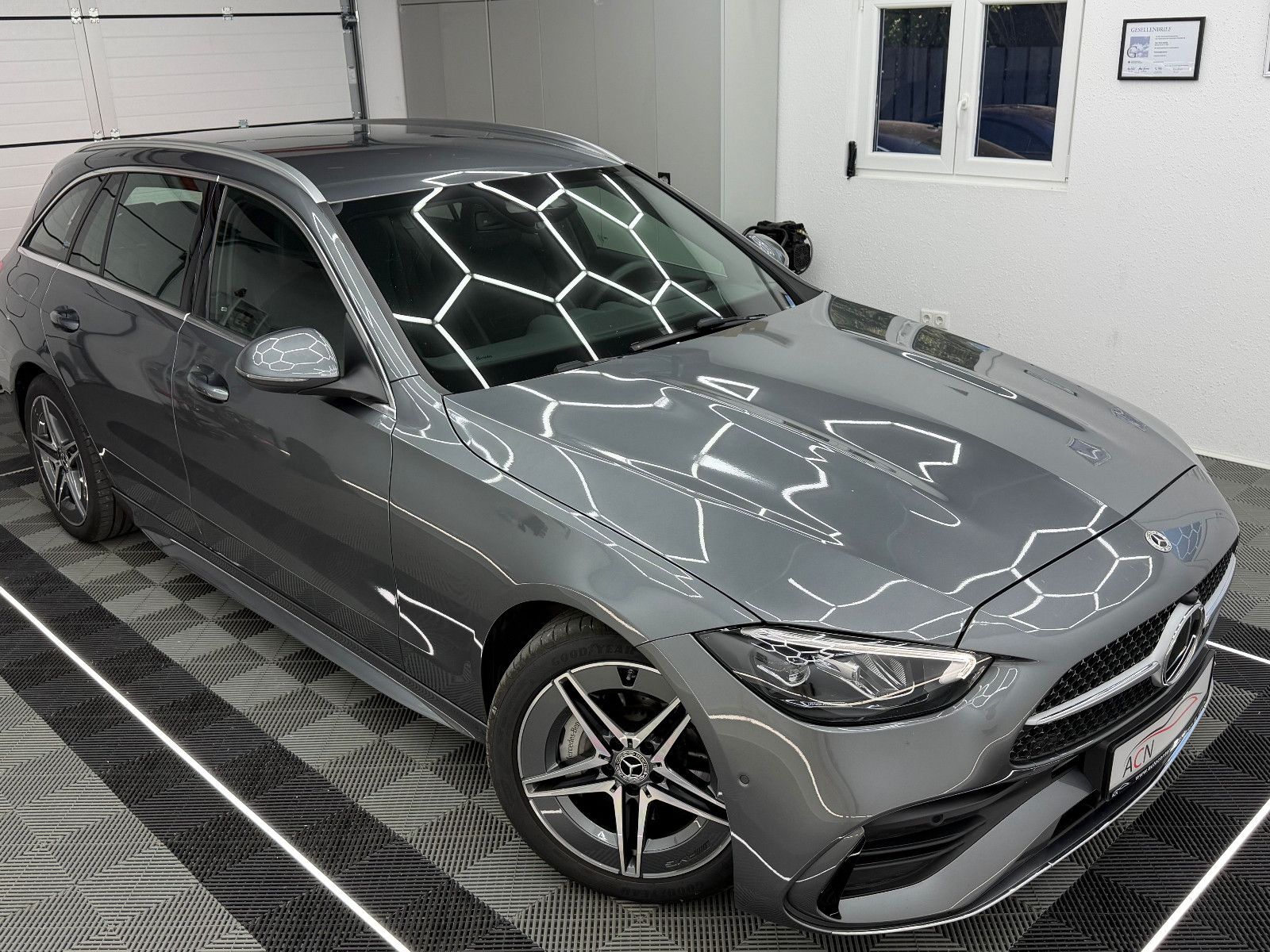 Fahrzeugabbildung Mercedes-Benz C 300 T d AMG-LINE/AMBI+/DAB/LED/DISTRONIC+