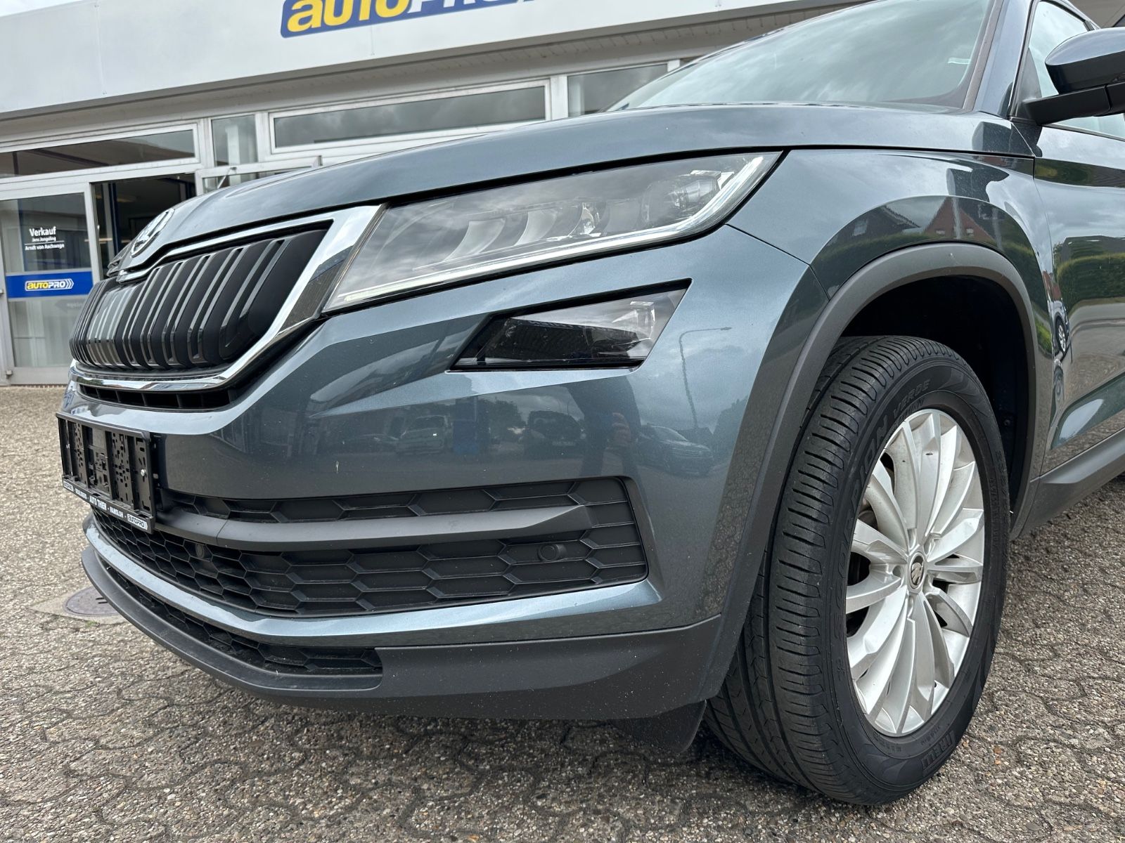 Fahrzeugabbildung SKODA Kodiaq 1.5 TSI Ambition LED/Navi/SHZG/18"