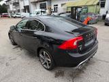 Volvo S60 Lim. R-Design Aut. 2.4 Diesel*Xenon*Vollaus. - Volvo S60 R mit Diesel-Antrieb