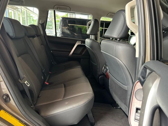 Toyota Land Cruiser  Executive