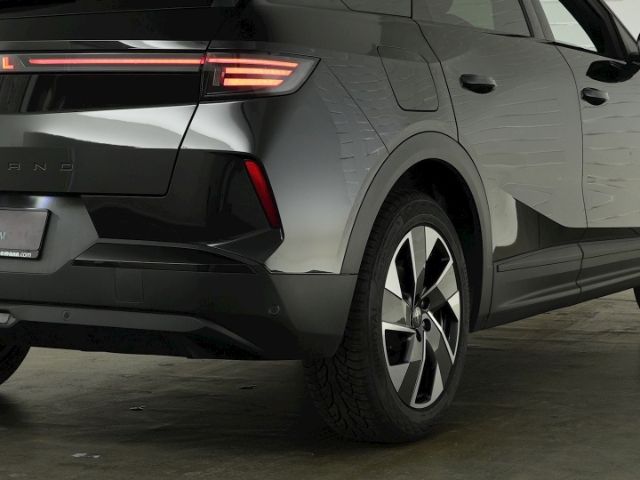 Grandland B GS HYBRID eDCT+LED PIXEL MATRIX+NAVI