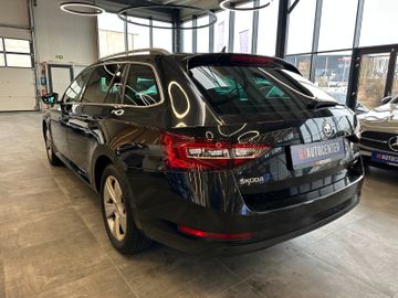 Skoda Superb Combi Style 4x4 *Shz*PDC*AHK*