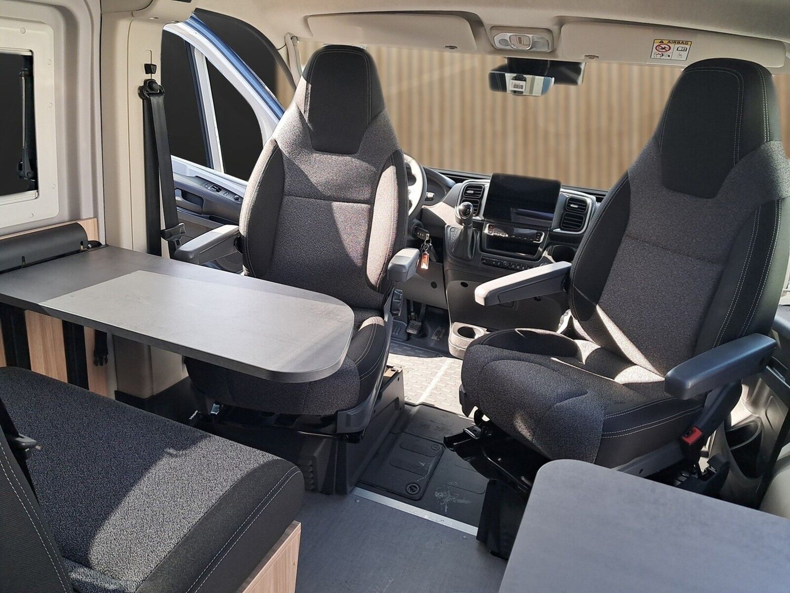 Fahrzeugabbildung Pössl Summit 600 L Citroen Lithium, Solar