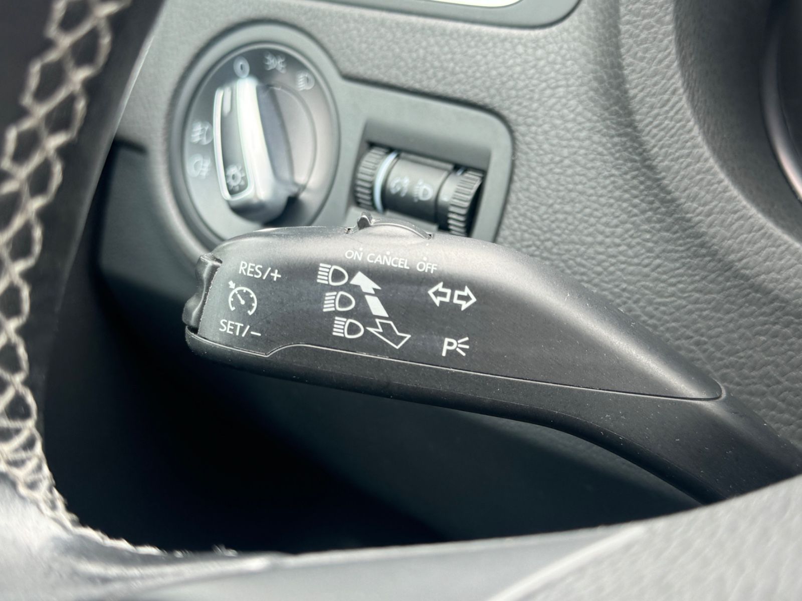 Fahrzeugabbildung Volkswagen Polo V Life /Klimaautom./Sitzhz./Tempom./PDC/Alu