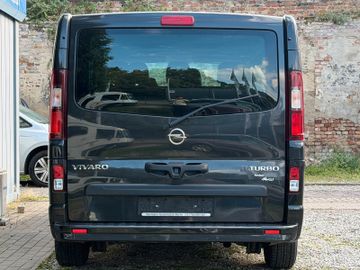 Opel Vivaro - 10