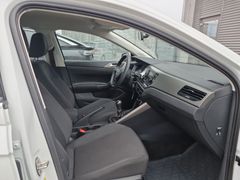 Fahrzeugabbildung Volkswagen Polo 1.0 Comfortline APP PDC SHZ KLIMA