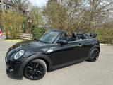 MINI Cooper S Cabrio I 192 PS I Leder I HUD I HKSound - schwarze MINI Cooper S Cabrio