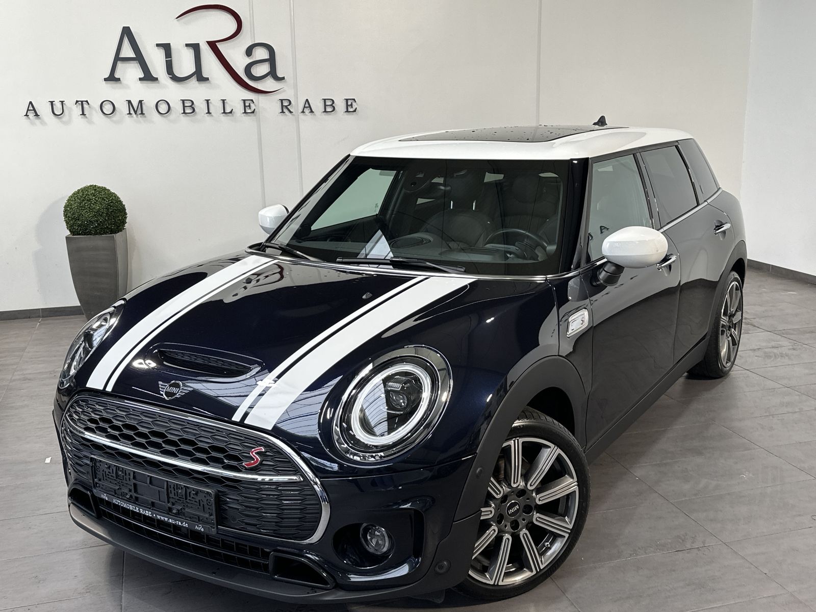Fahrzeugabbildung MINI Cooper S Clubman Aut. NAV+LED+PANO+DIGDISPLAY+PP