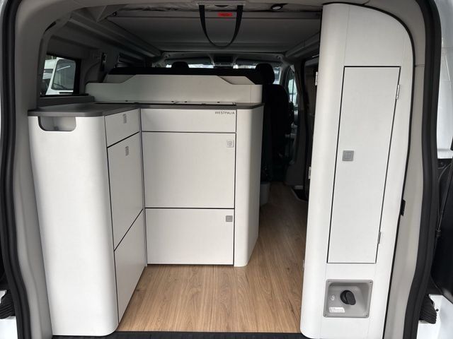 Fahrzeugabbildung Ford Tourneo Custom 2.0 320 L1 Nugget Titanium