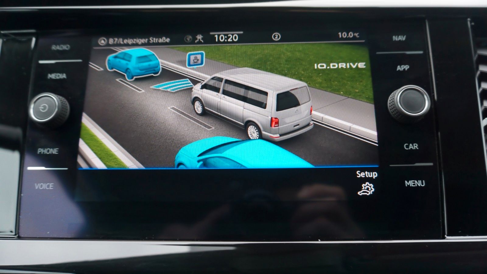 Fahrzeugabbildung Volkswagen T6 Multivan 2.0L TDI DSG Kamera Navi AHK 7 Sitze