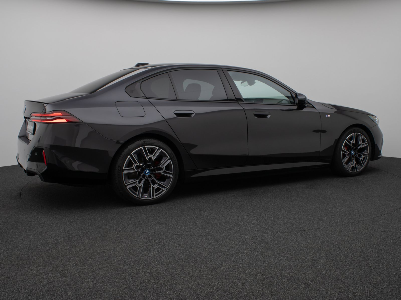 Fahrzeugabbildung BMW i5 eD40 M Sport Pro Panorama 360°HUD DAB H/K ACC