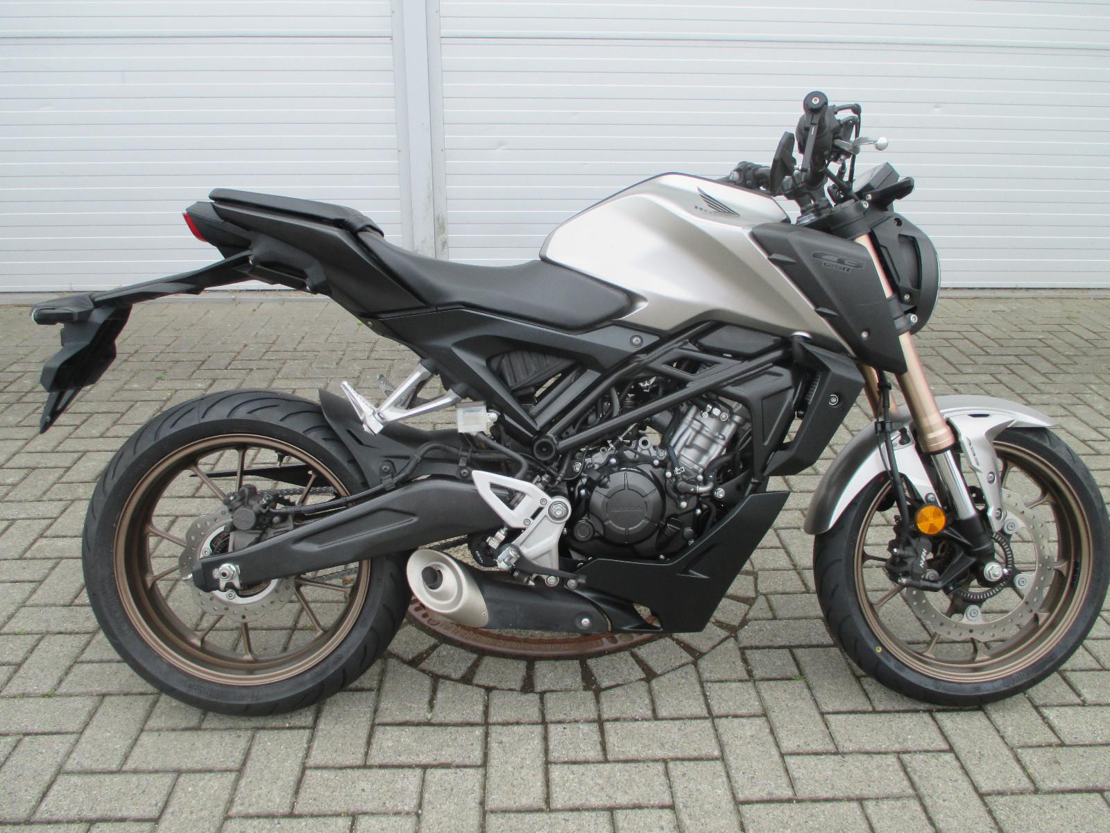 Honda CB125R