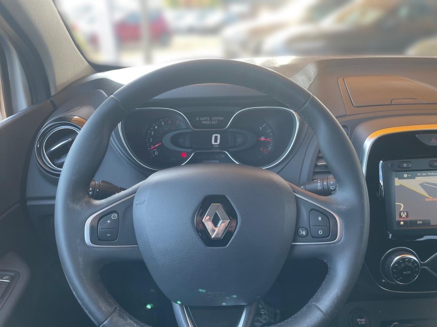 Fahrzeugabbildung Renault Captur 1.3 Limited Allwetter Sitzheizung Tempoma