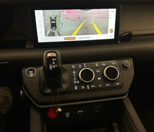 Land-Rover Defender - 10