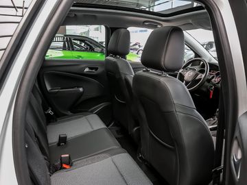 Opel Crossland 1.2 Elegance Kamera Navi LED