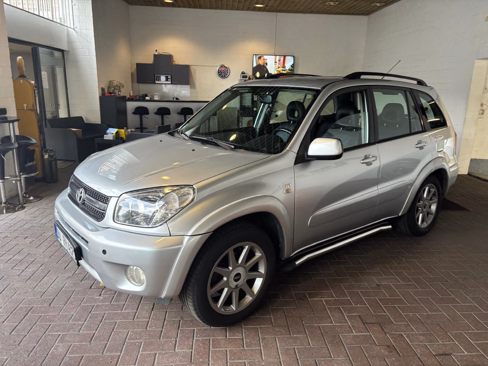 Toyota RAV 4 - 2.0 Executive mit NEUEN Tüv & Inspektion