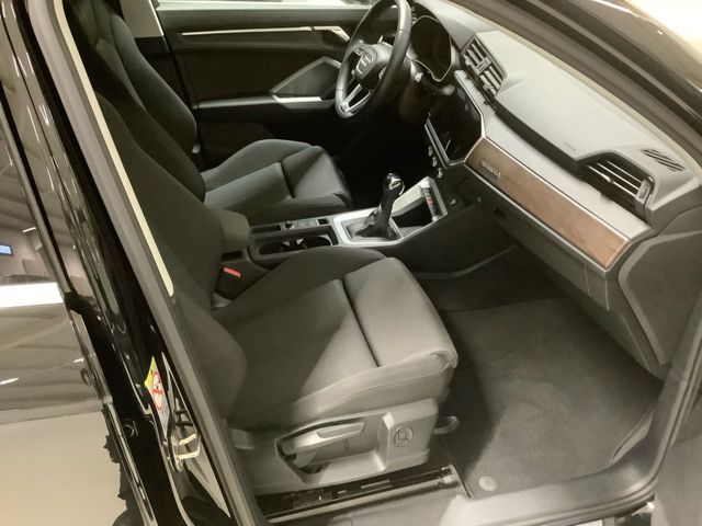 Q3 S line 40 TDI quattro S tronic,Navi,LED,AHZV,