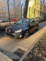 Volkswagen Golf 2.0 TSI GTI 