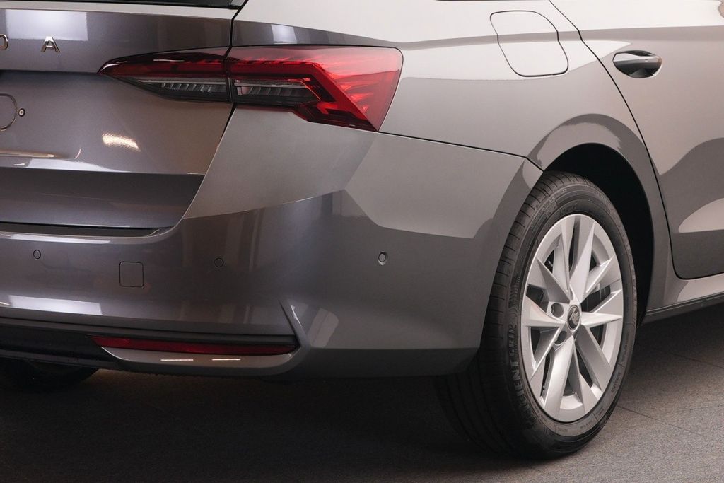 ŠKODA Octavia Octavia Combi 1.5 TSI mHEV 110 kW Selection – Bild 12 von 13