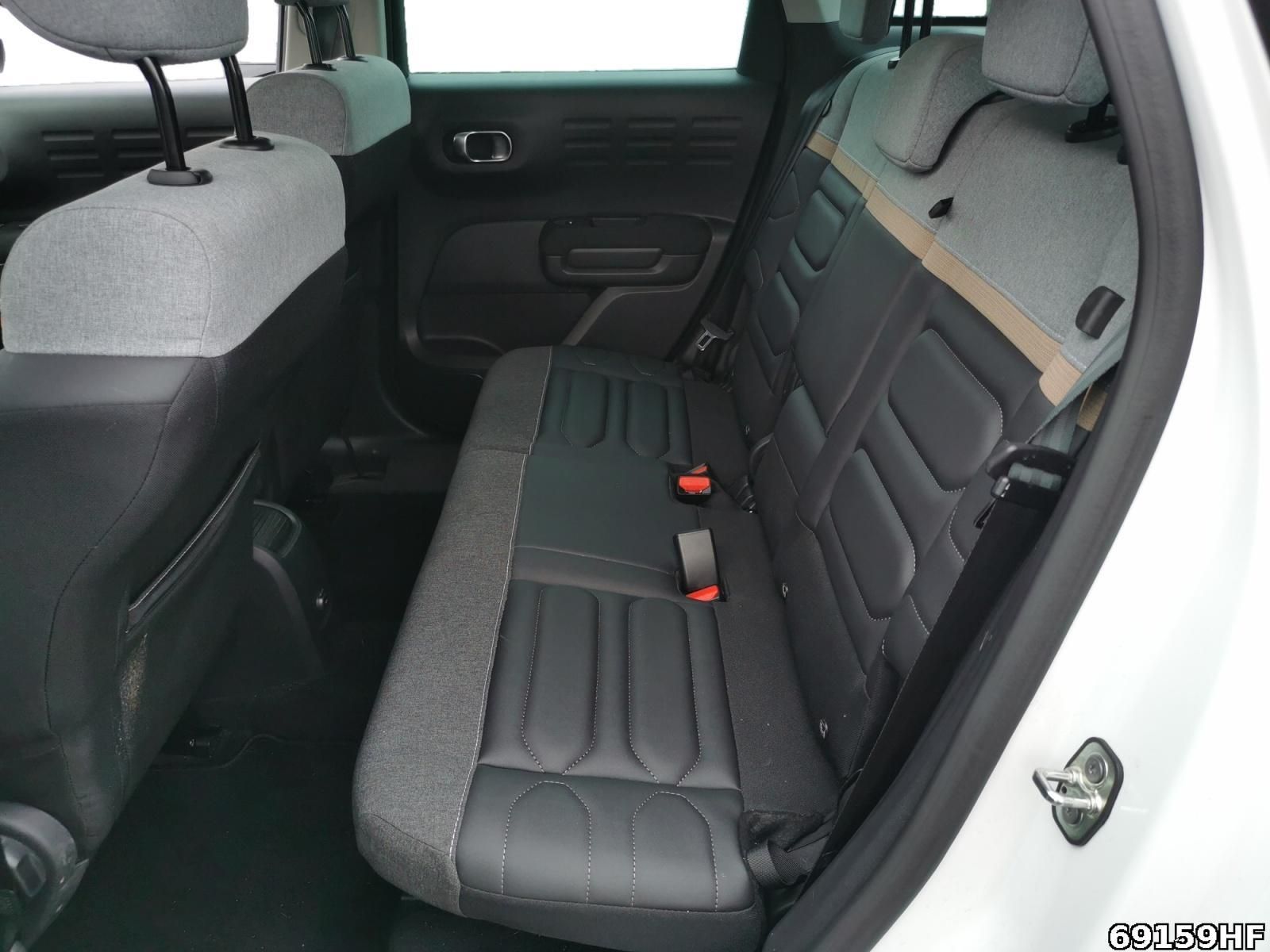Fahrzeugabbildung Citroën C3 Aircross Max 130PS AT6 *PDC*KAMERA*NAVI*