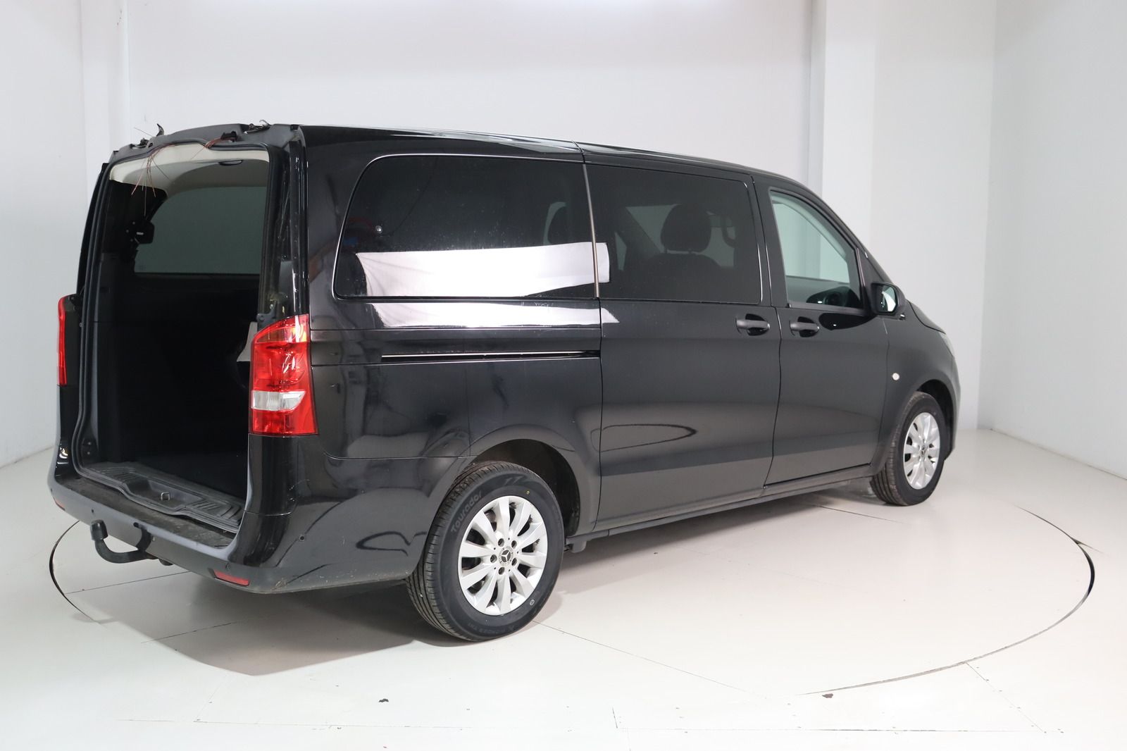 Fahrzeugabbildung Mercedes-Benz Vito Tourer 116 CDI lang Edition * 8 Sitze