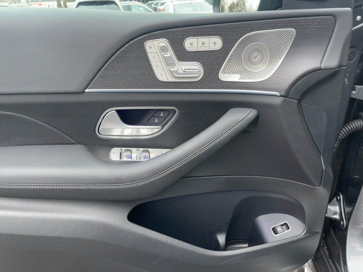 Fahrzeugabbildung Mercedes-Benz GLE 450 d 4M AMG/Night/Pano/360°/AHK