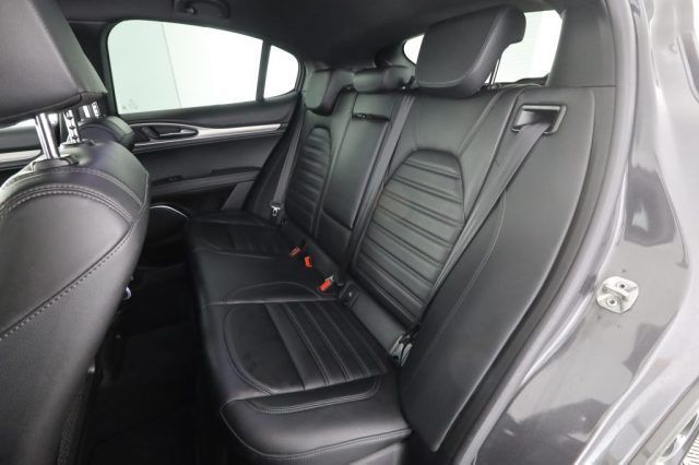 Alfa Romeo ALFA ROMEO Stelvio Stelvio 2.2 Turbodiesel 210 C imagem 3