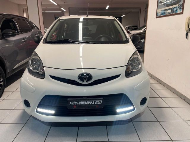 Toyota Aygo 1.0 12V VVT-i 5 porte Cool Soda Conn