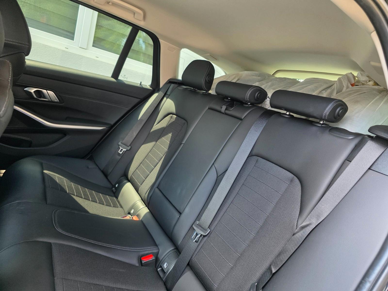BMW 320 3 Touring 320 i Advantage
